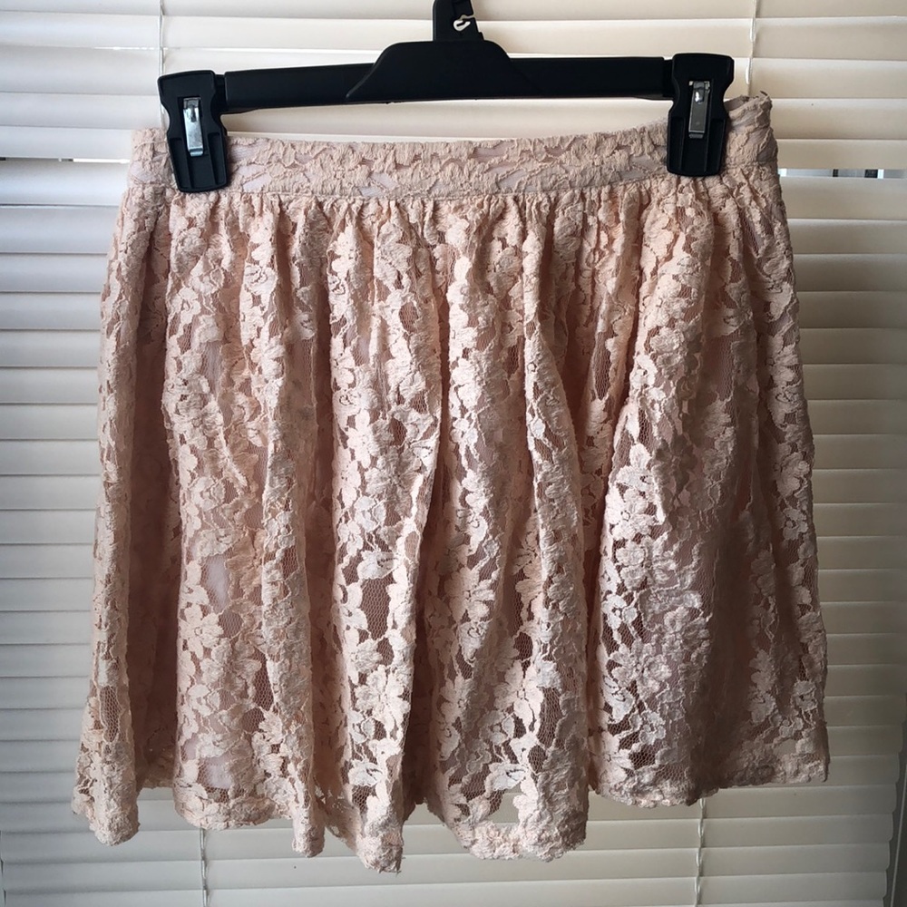 Women’s Lace Skirt
